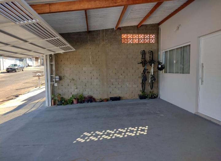 Casa Inteira, Grande Suite, Dois Chuveiros, Sala ,Cozinha E Garagem Privativa Total Conforto, Melhor Que Hotel! Botucatu Luaran gambar
